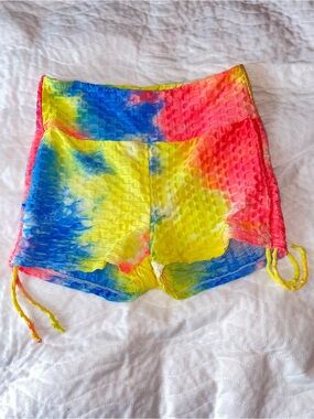 Embrace Your Love Tie Dye Honeycomb Scrunch Shorts XL